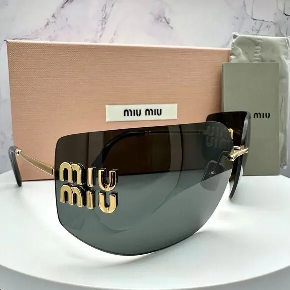 New MIU MIU Sunglasses - Picture 13 of 16